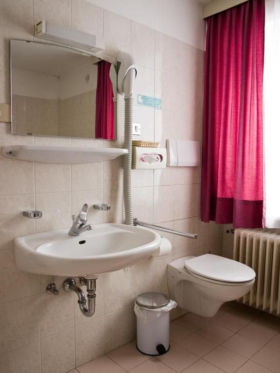 Hotel Olympia Selva di Val Gardena Room photo